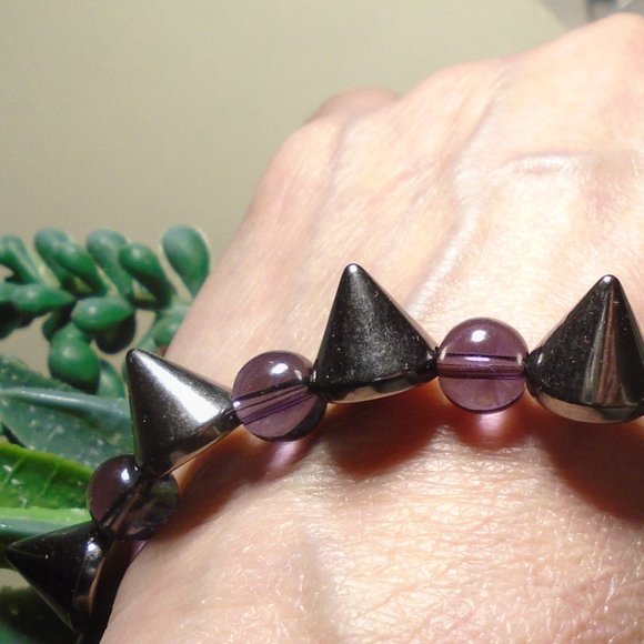 Men's Gunmetal Spike Goth Punk Bracelet 4 Men, stretch Spike Bracelet - Picture 1 of 5